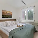 Family Apartment With Air Conditioning With 3 Bedrooms In Cracow By Noclegi Renters
