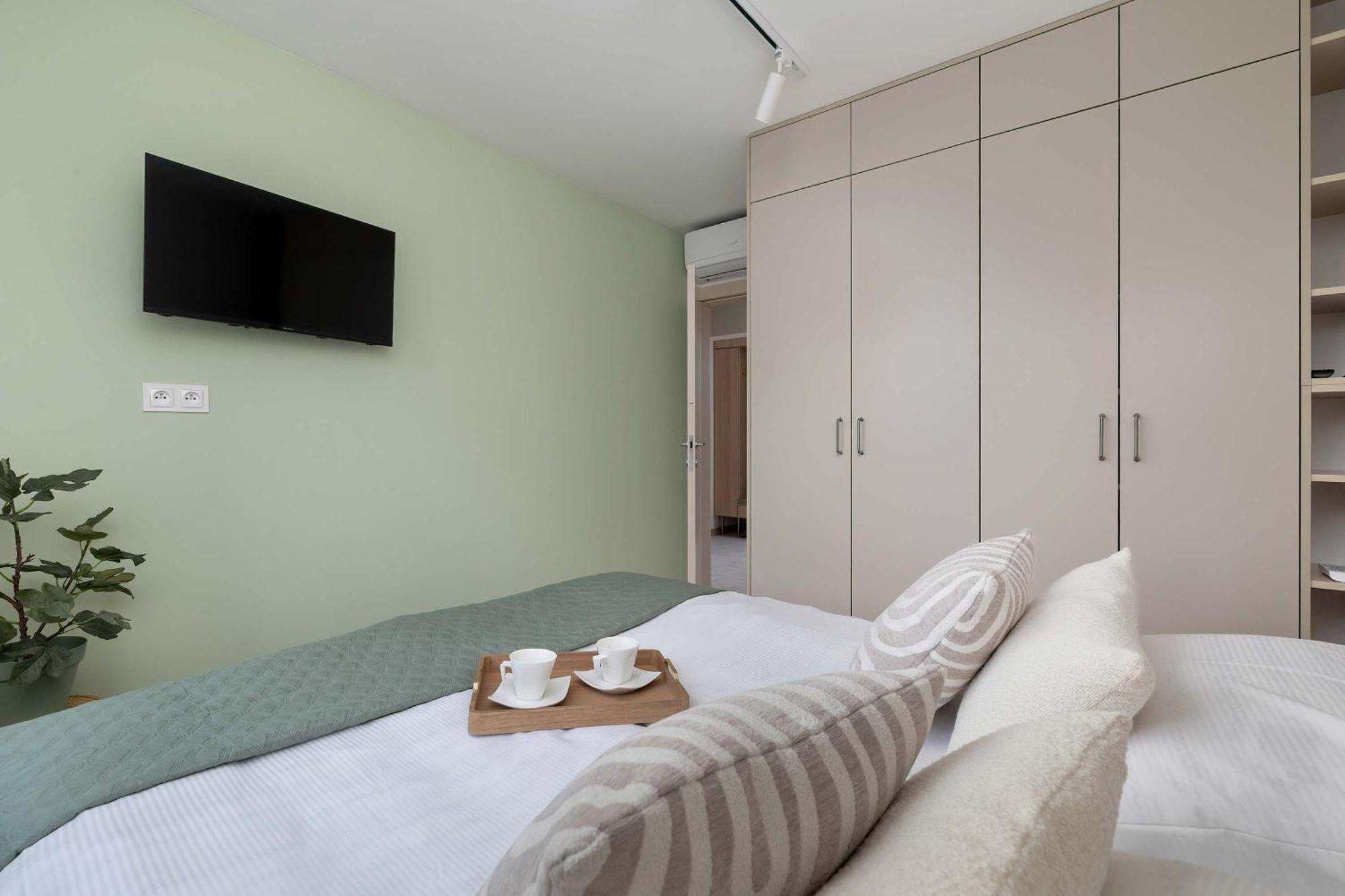 Family With Air Conditioning With 3 Bedrooms In Cracow By Renters Apartament *